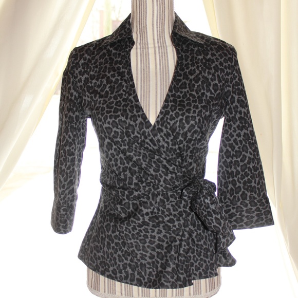 🎉Like New🎉Express Design Studio Animal Print Top - Picture 2 of 6